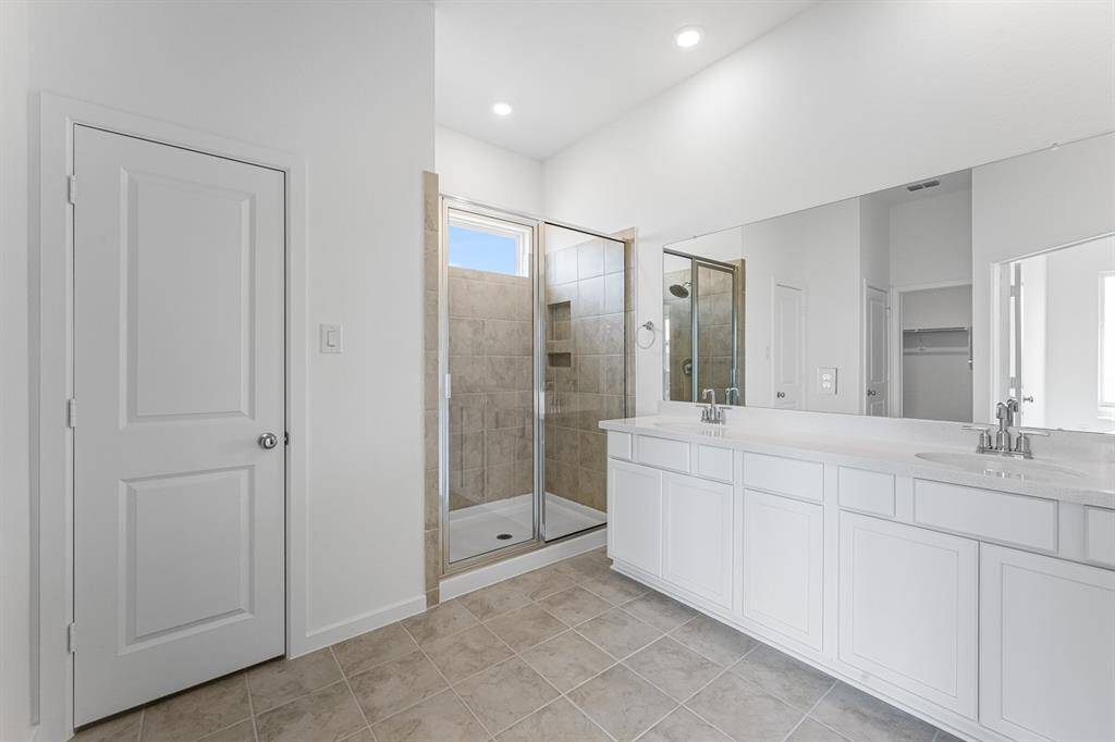 21911 Wycombe Terrace Way ~ Ready Now