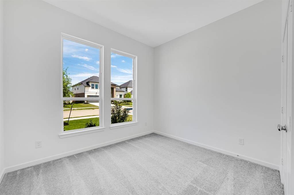 21911 Wycombe Terrace Way ~ Ready Now