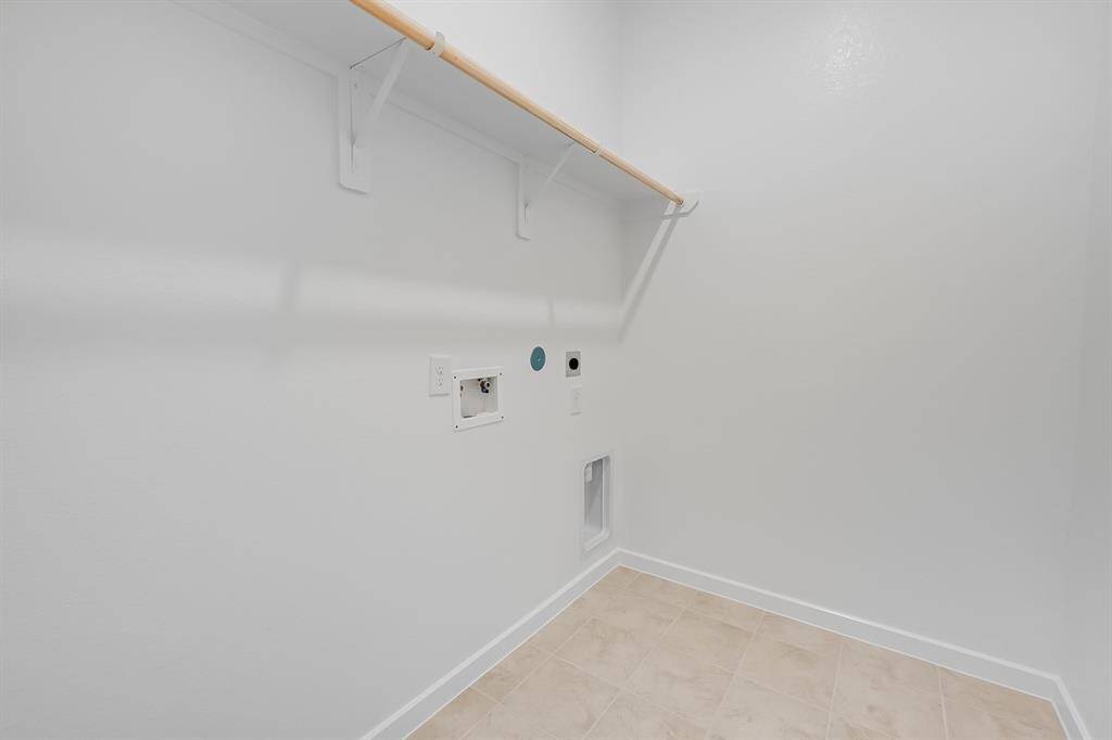 21911 Wycombe Terrace Way ~ Ready Now