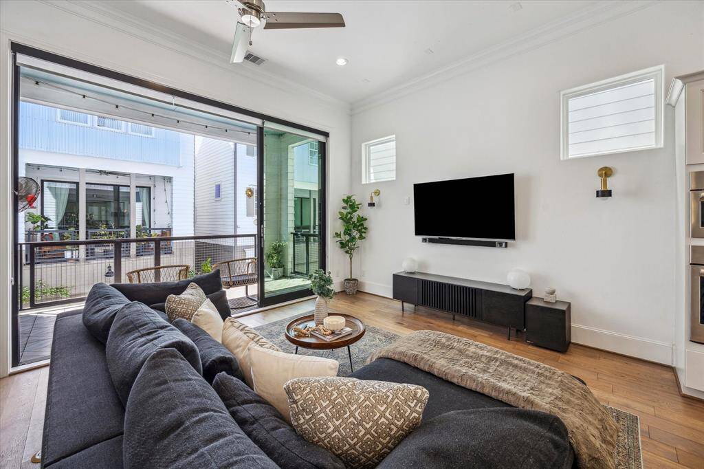The family room offers a wonderful space to enjoy a quiet evening in, or to visit with friends and family for lively conversations, movie nights, or casual gatherings.