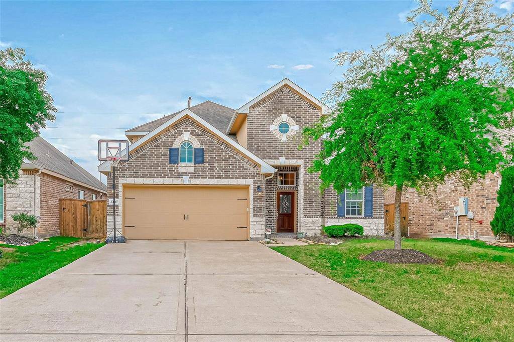 Welcome home to this stunning 2-story Brighton Homes design in the desirable and Master Planned community of Lakes of Bella Terra; walking distance to world-class amenities.