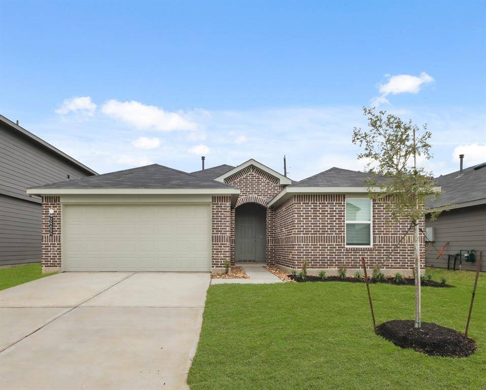Fantastic One Story in Grand Pines!