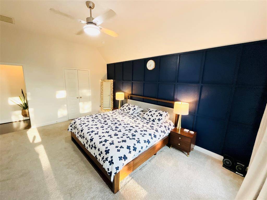 The wood accent Wall