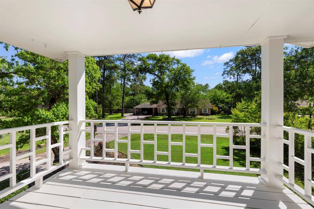 Sit out on the balcony with your morning coffee and take in the gorgeous landscaping surrounding your home.