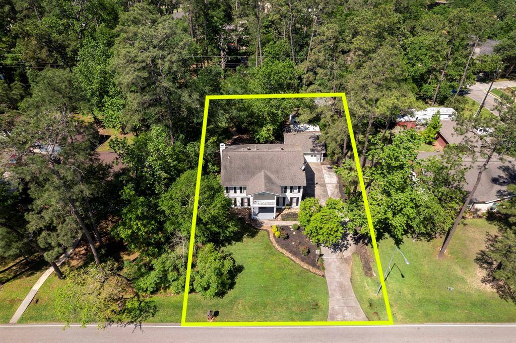 The front and backyard are perfectly divided so you still have tons of space in the back without sacrificing the impressive curb appeal!