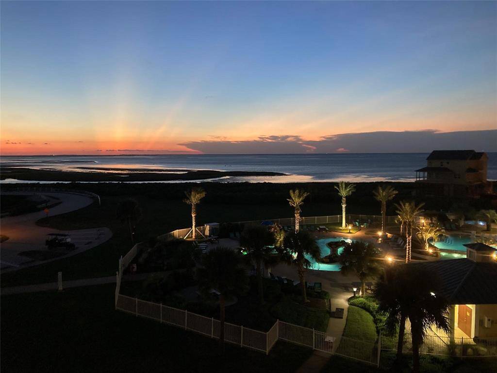 Breath-taking views like these aren't found at any other complex on the island. Imagine yourself here immersed in these vistas.