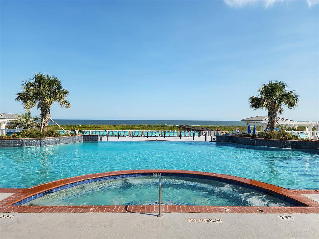 This is Pointe West life at it's best. Relax your worries away with a Gulf vista.