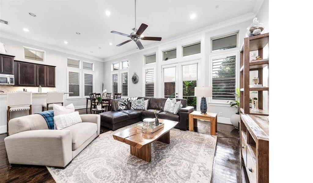 You'll be blown away with this bright and open living room that welcomes you with its expansive and airy charm. Private patio is convenietly located off the living room making it easy for grilling, gardening, and entertaining.