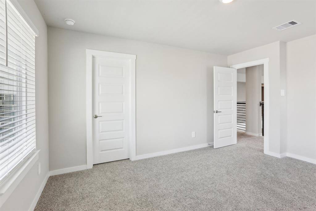 Second bedroom with full bath