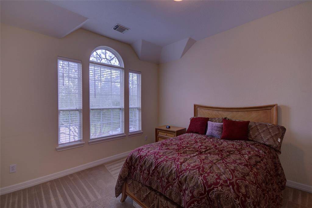 Another Spacious Secondary Bedroom
