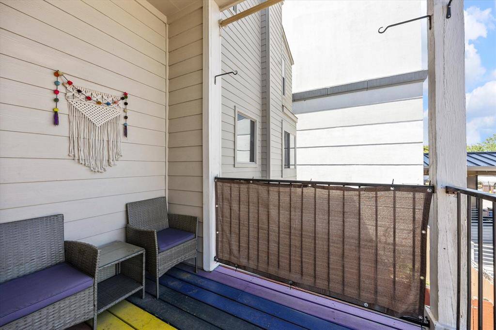 Whether it’s a strong morning coffee or a relaxing evening nightcap, you’ll love unwinding on your private balcony, the perfect spot to begin and end the day.