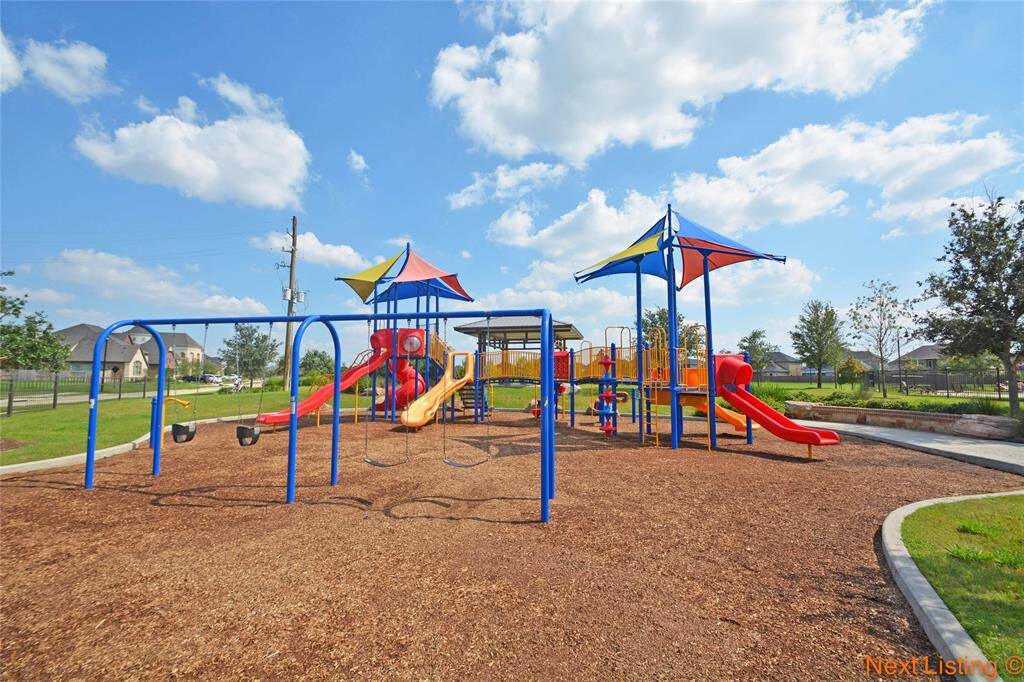 Cinco Ranch offers an abundance of parks where kids can play, explore, and enjoy the outdoors.