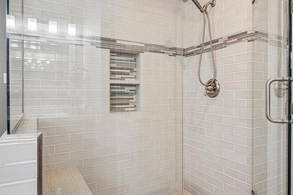 MAIN BATH WITH OVERSIZED SHOWER