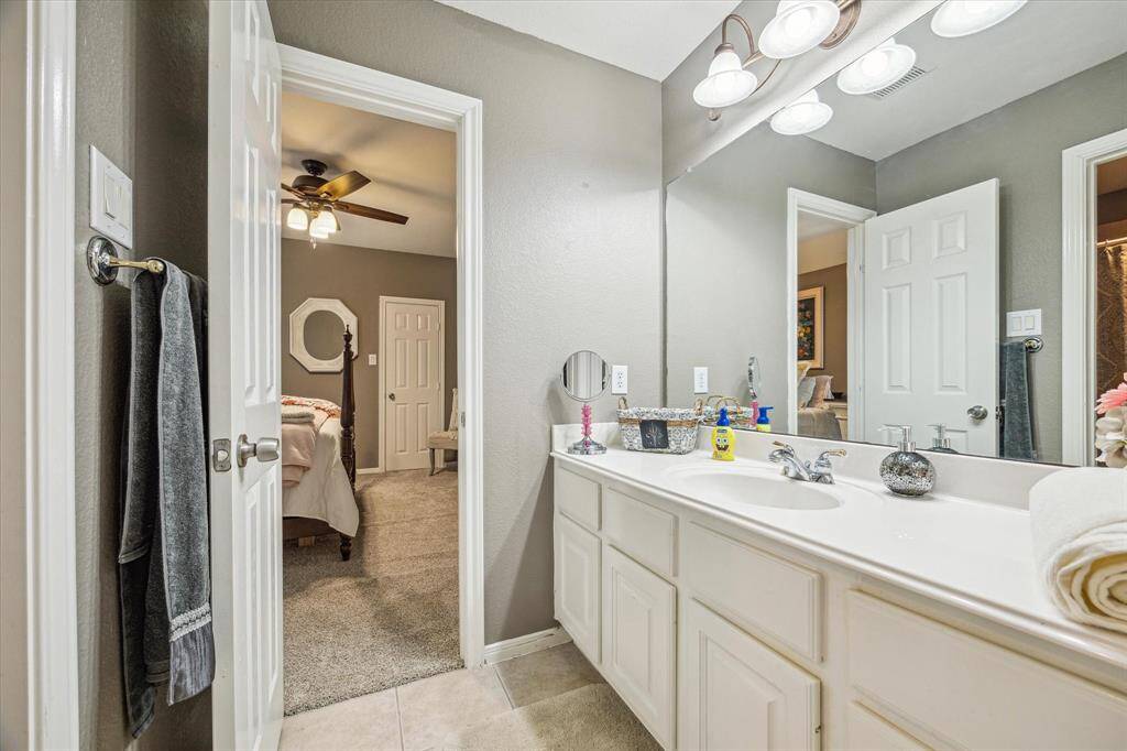VIEW OF ATTACHED BATHROOM 3 UP