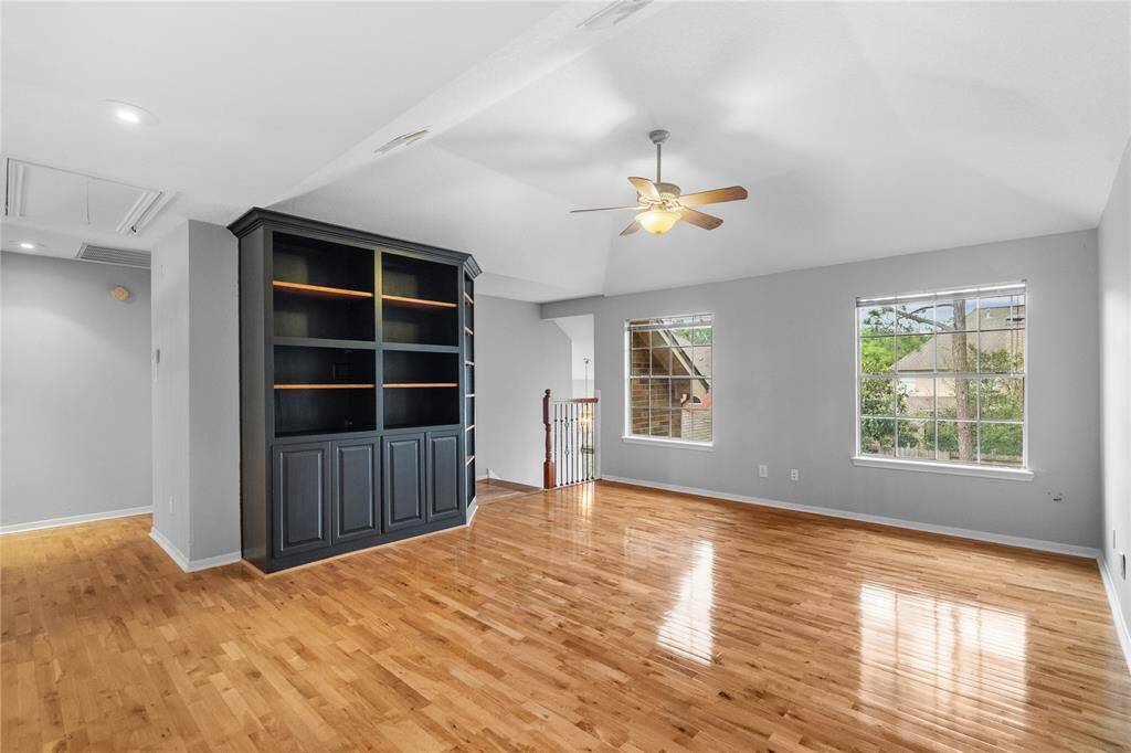Game Room / theater / Library