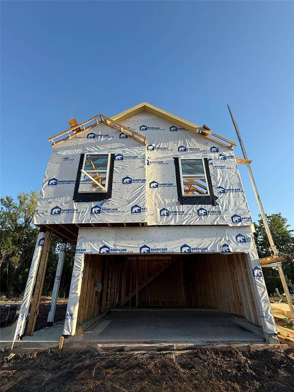 Two-story home with 3 bedrooms, 2 baths and 2 car garage