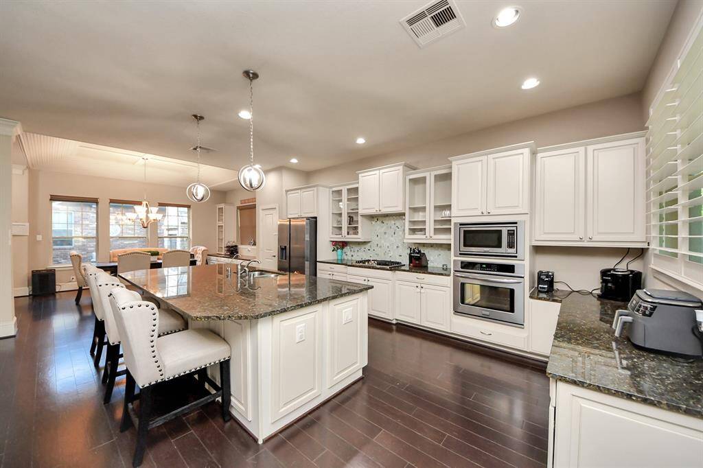 OPEN KITCHEN CONCEPT