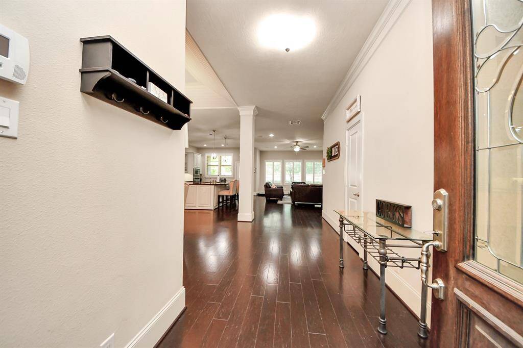 FRONT DOOR ENTRY