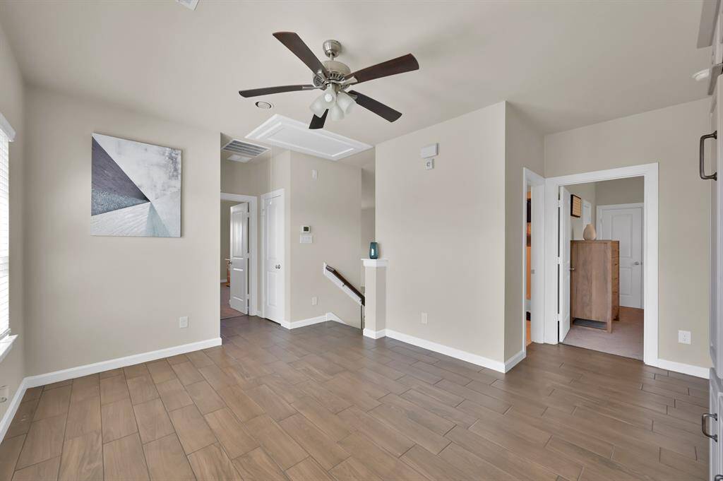 Every room provides excellent natural light, and the game room is no exception!