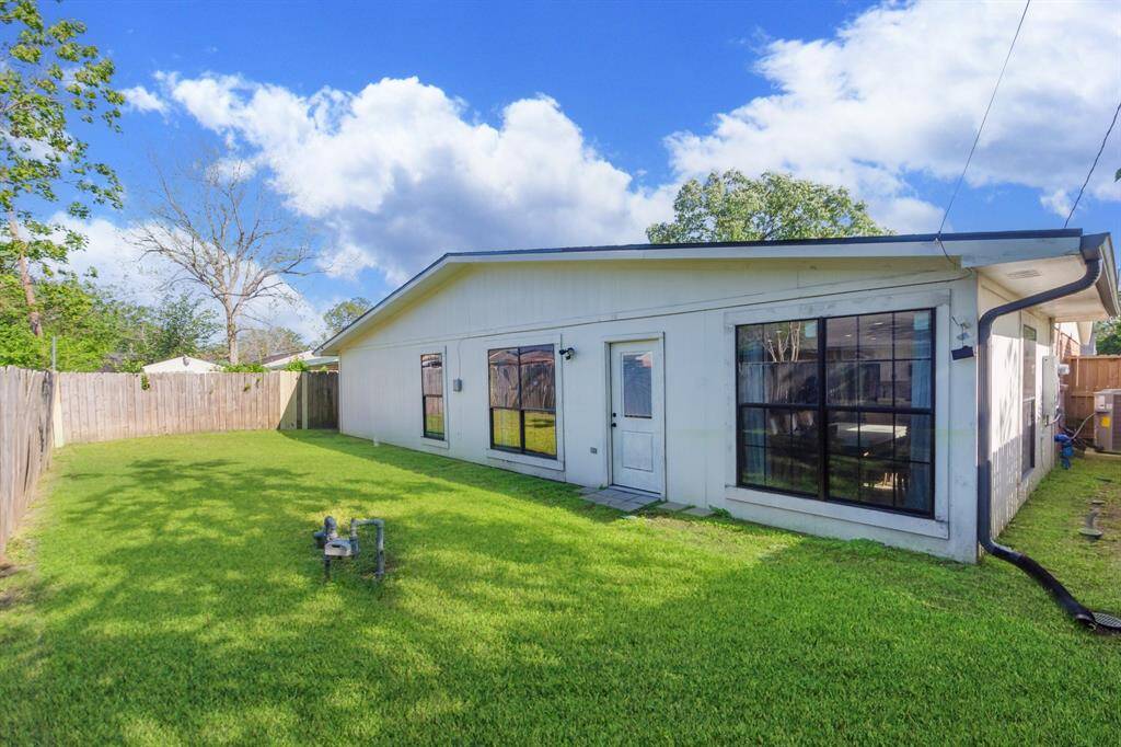 Take advantage of a brand-new HVAC system and roof, offering peace of mind and energy efficiency for years to come.