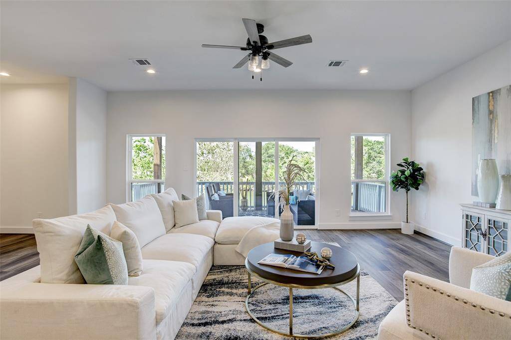 A grand stair case wide enough for your biggest pieces of furniture!