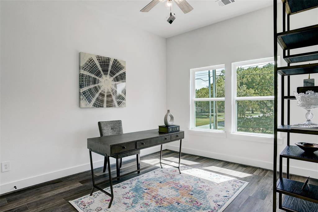 Backyard space and views of Dickinson Bayou from the second floor balcony.