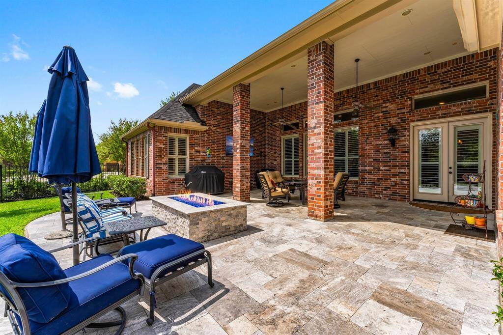 Well landscaped corner lot