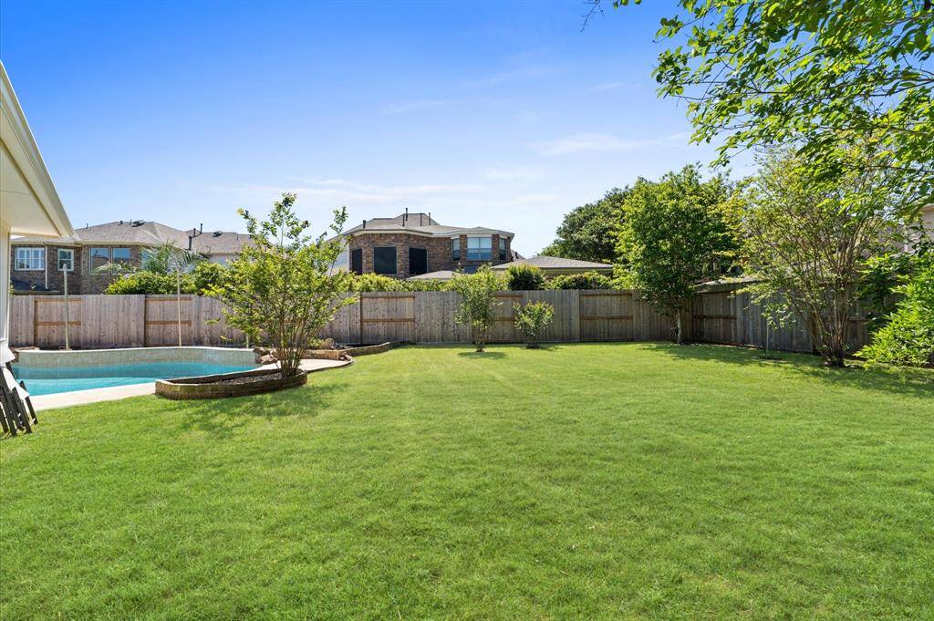 Side Yard (North)