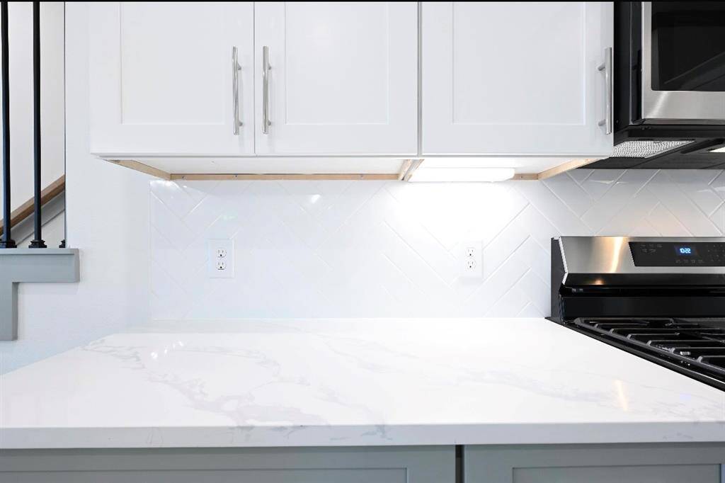 BACKSPLASH