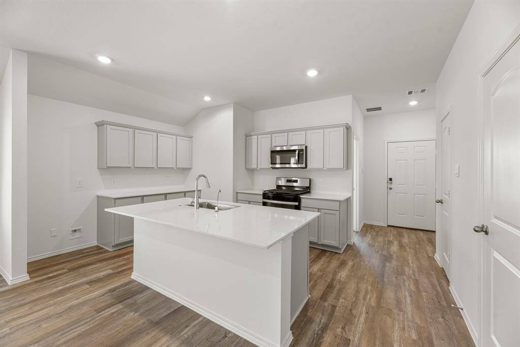 Fantastic Modern Kitchen!