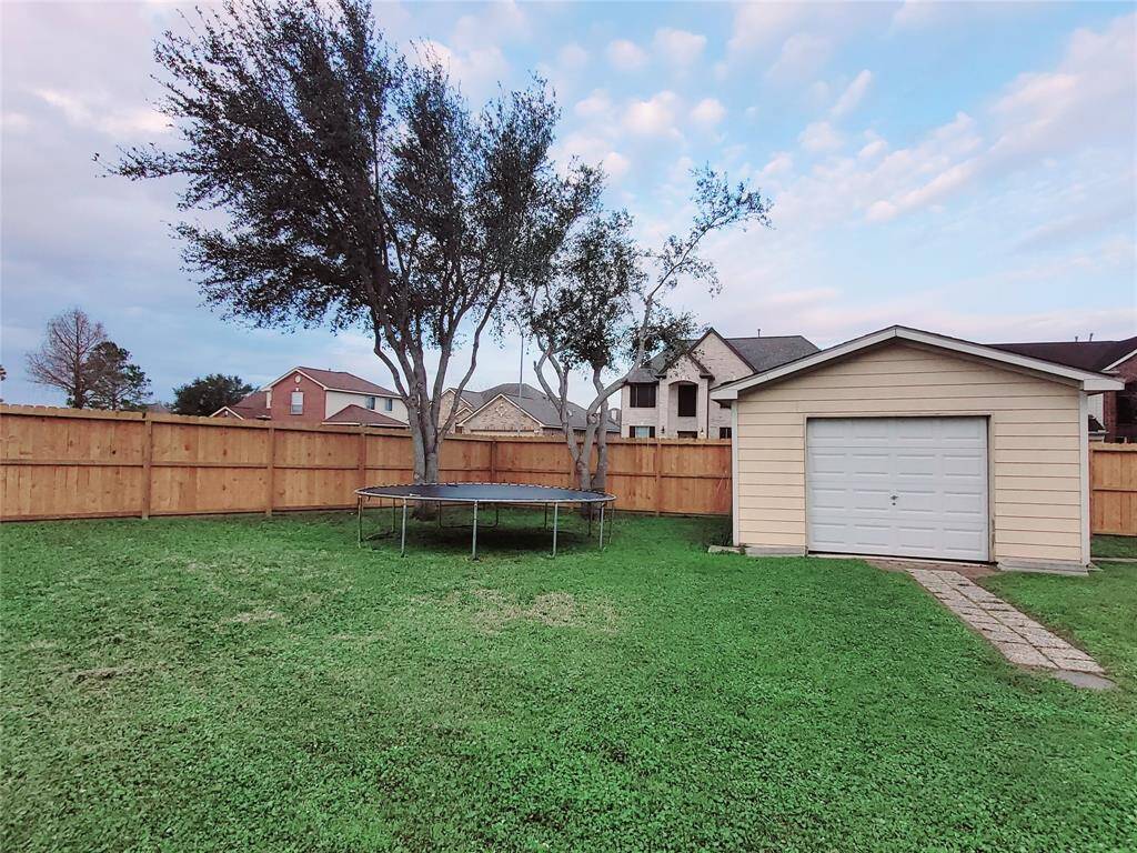 Plenty of Backyard Space