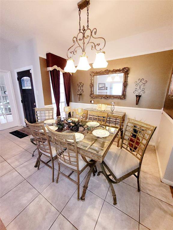 Formal Dining