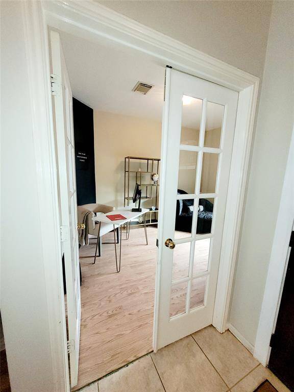 Entrance to Study/Office
