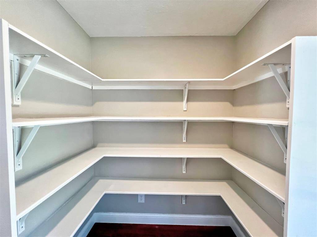 Custom walk in pantry