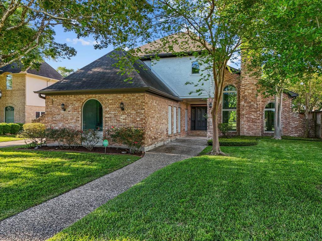 In Secluded Golf Course Community