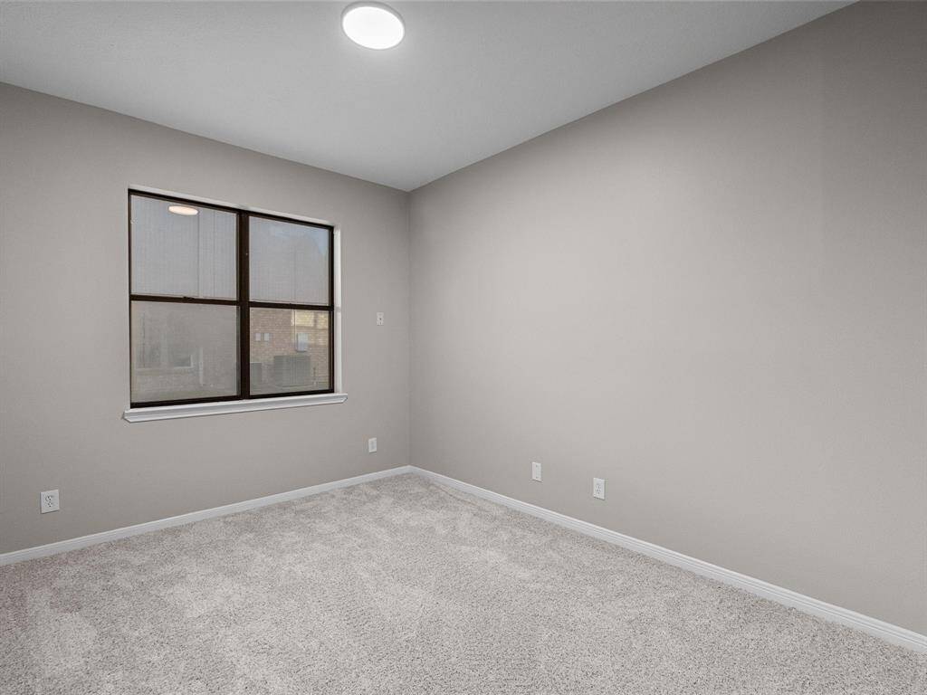 Office/Nursery or Flex Space off of Masters