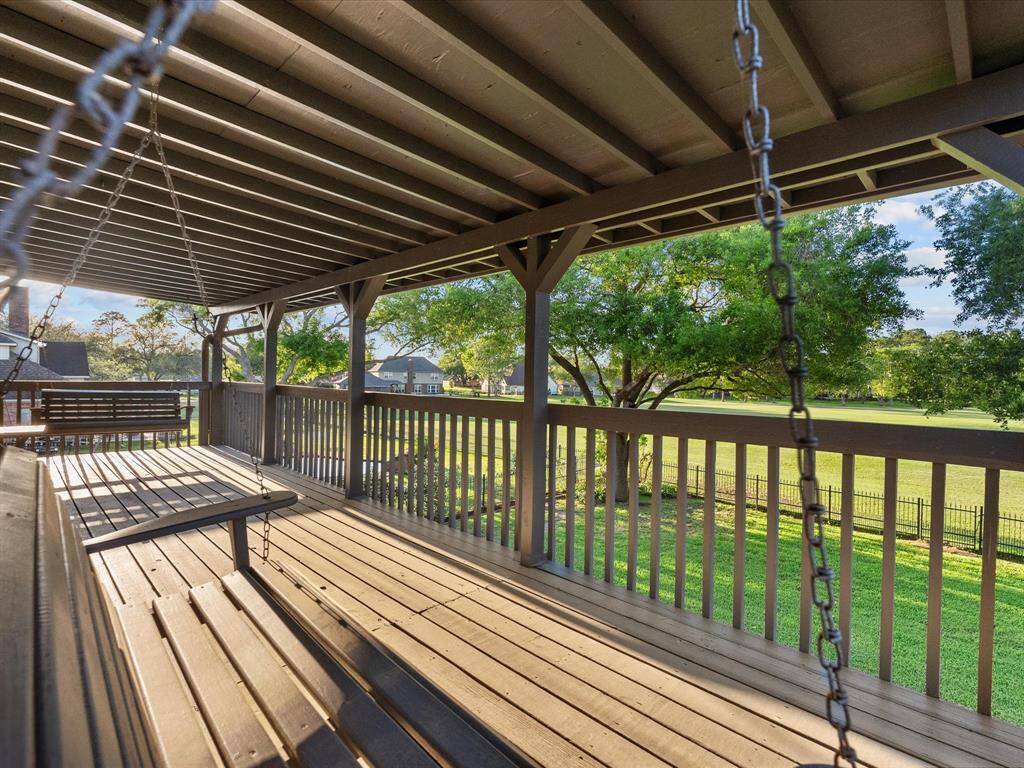 Picturesque and Views and Amazing Breezes off your Balcony