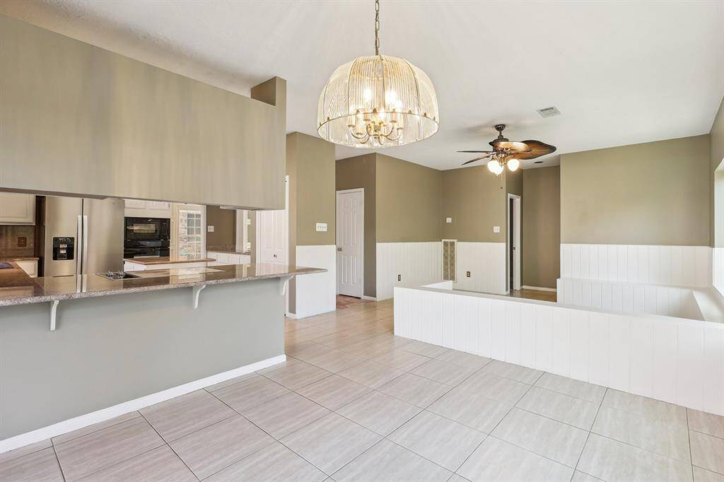 Breakfast, Den, Kitchen