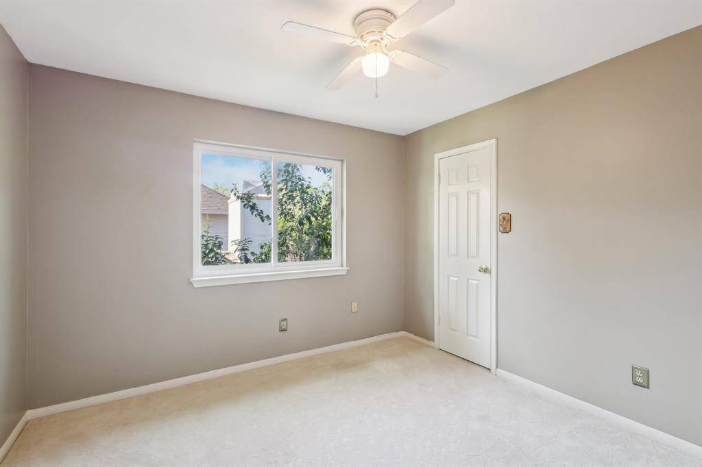 Upstairs Bedroom 1