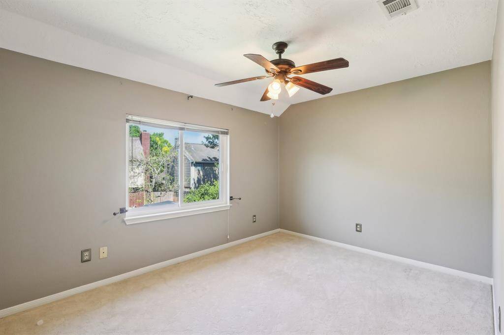 Upstairs Bedroom 2