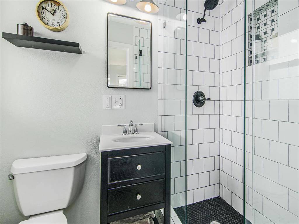 Primary Bathroom with shower