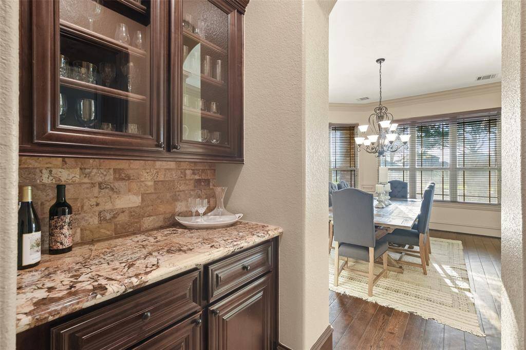 A Butler's Pantry leads from the kitchen to the formal dining room.