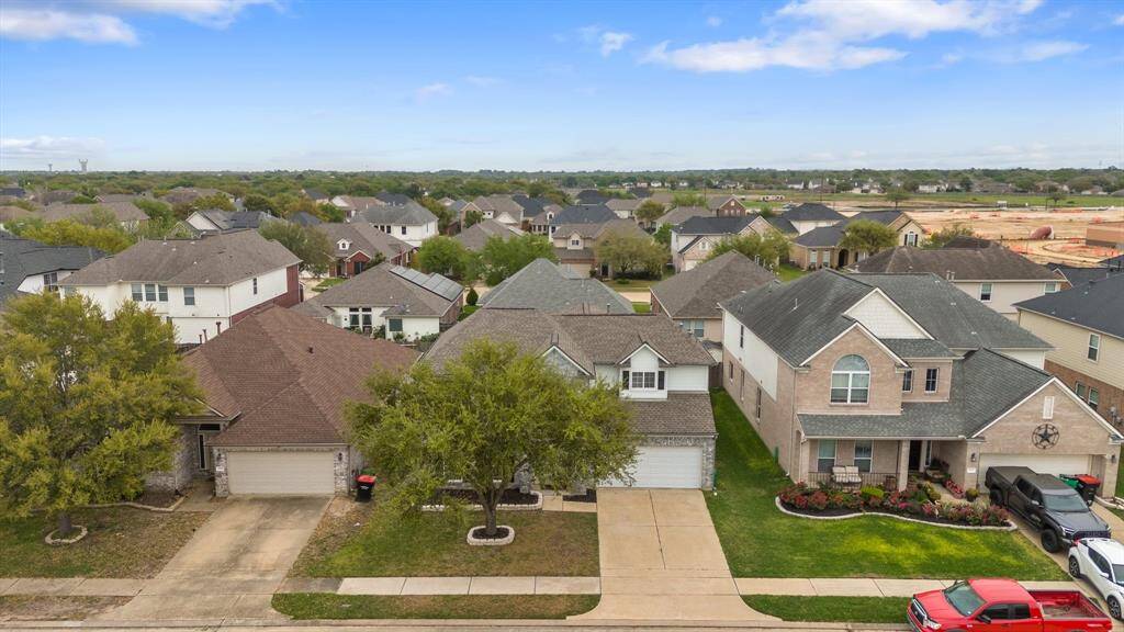 Room to grow, space to gather—welcome home to 4814 Wilderness Glen Court in Katy!
