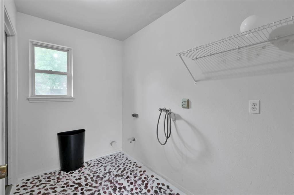 Fun laundry/mudroom!