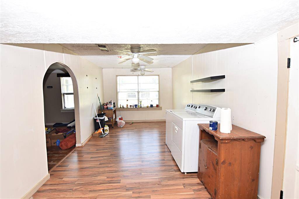 A smart and efficient setup perfect for busy households or investment potential! Washer and Dryer Excluded in Sale.