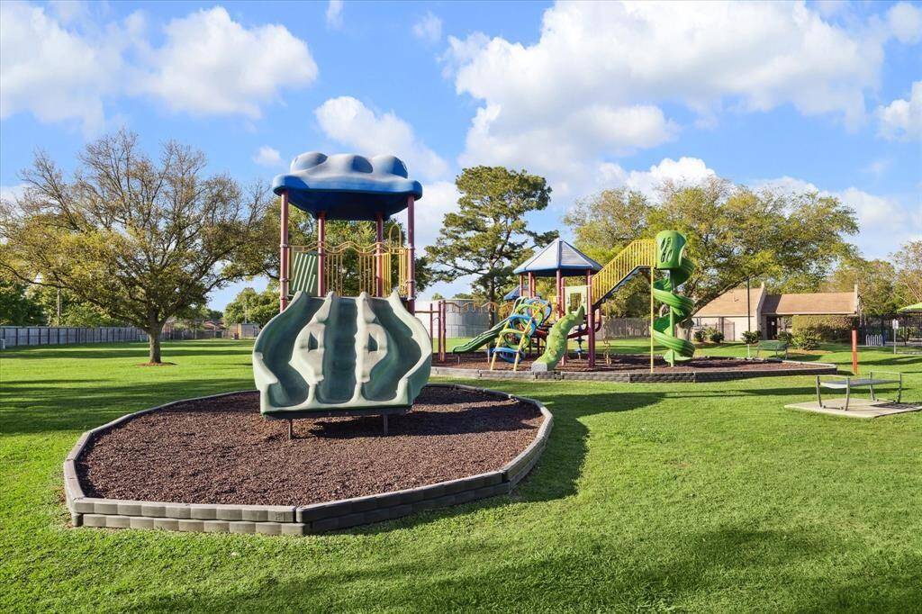Memorial Parkway has a lot to offer!