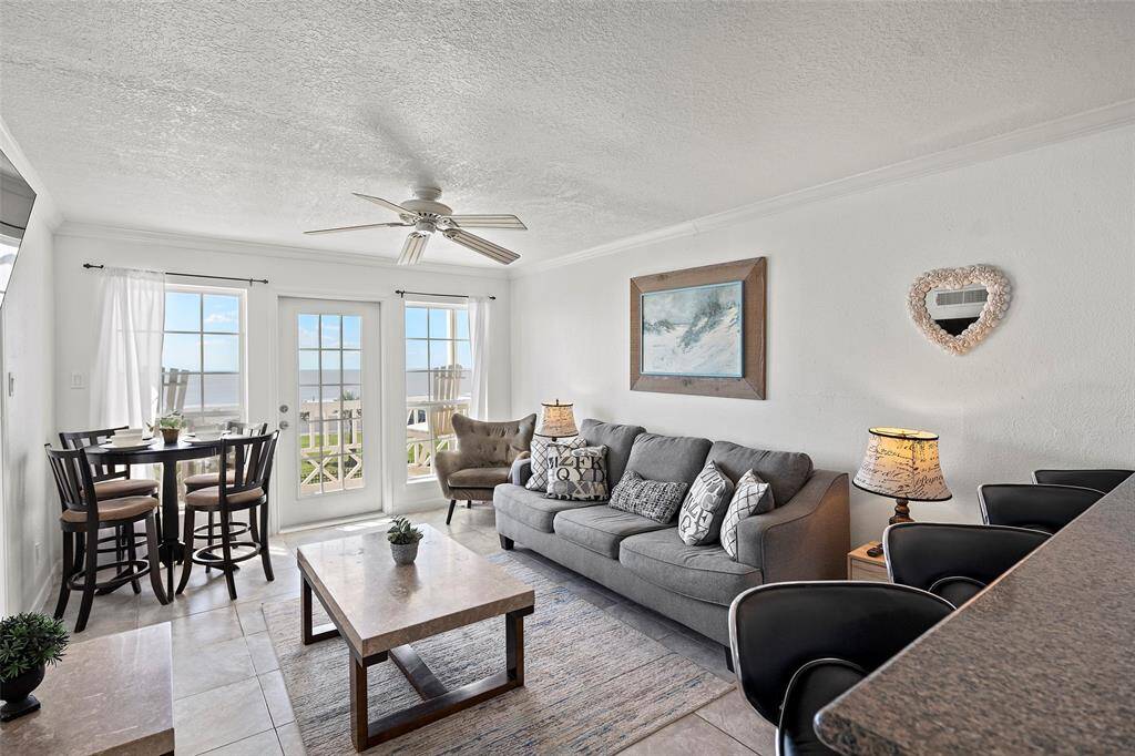 Welcome to the Victorian Condo #8201!