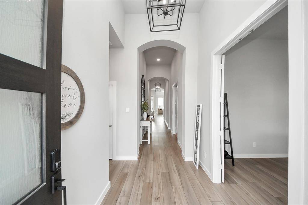 Inviting Entry