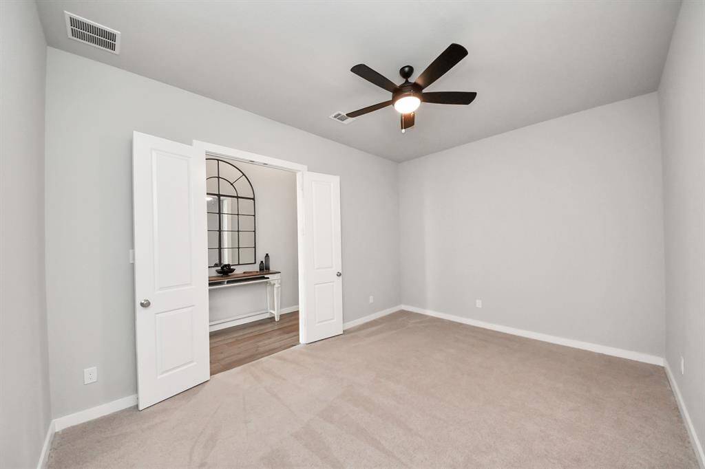 Entertainment/Bonus Room