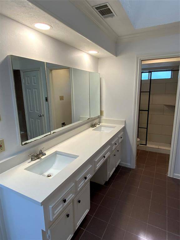 Master bathroom